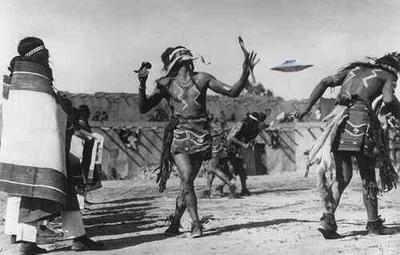 Hopi%20%26%20Saucer.jpg